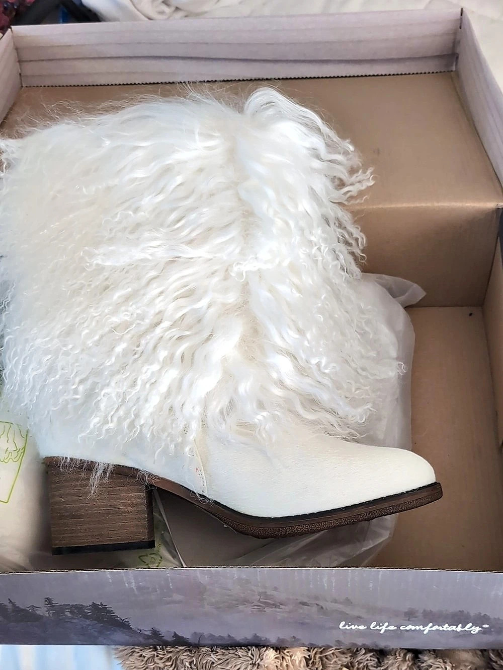 Bearpaw Boticia White Boots